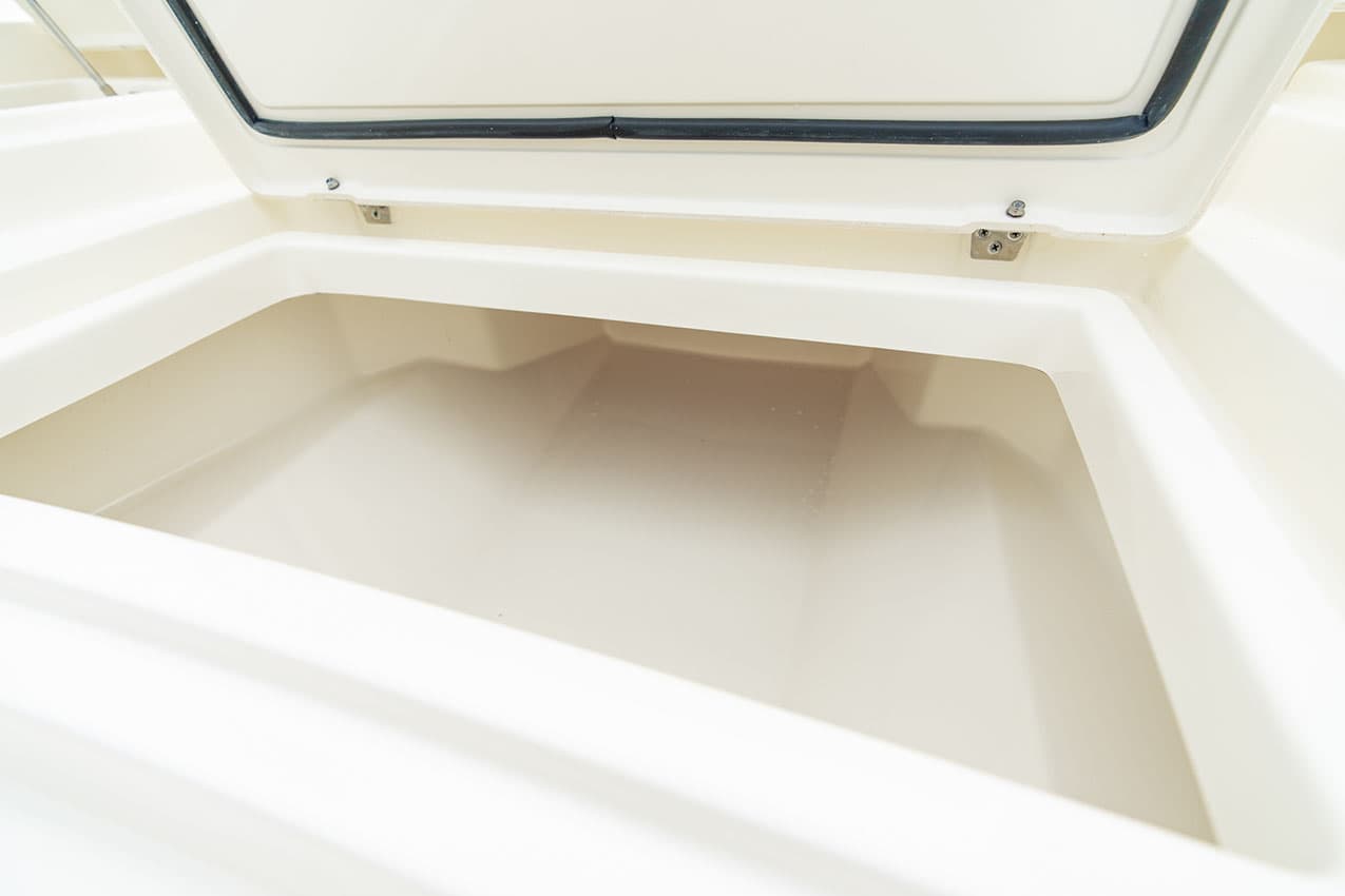 Fishbox on Pathfinder 2600 TRS.