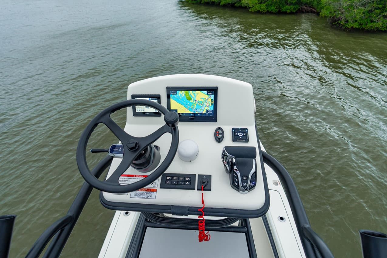 Second Station Helm of Pathfinder 2600 TRS.