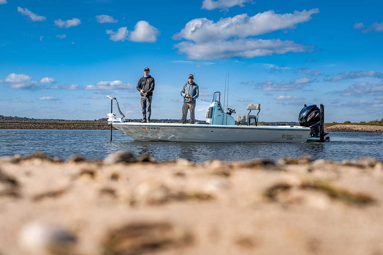 Pathfinder 2300 HPS Fishing from Bow.