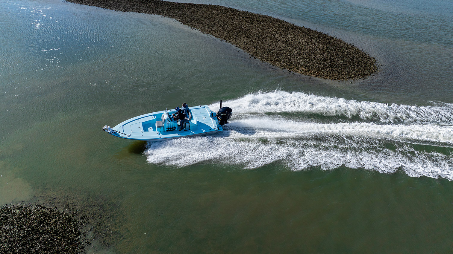 Pathfinder 2300 HPS Deck from Above.