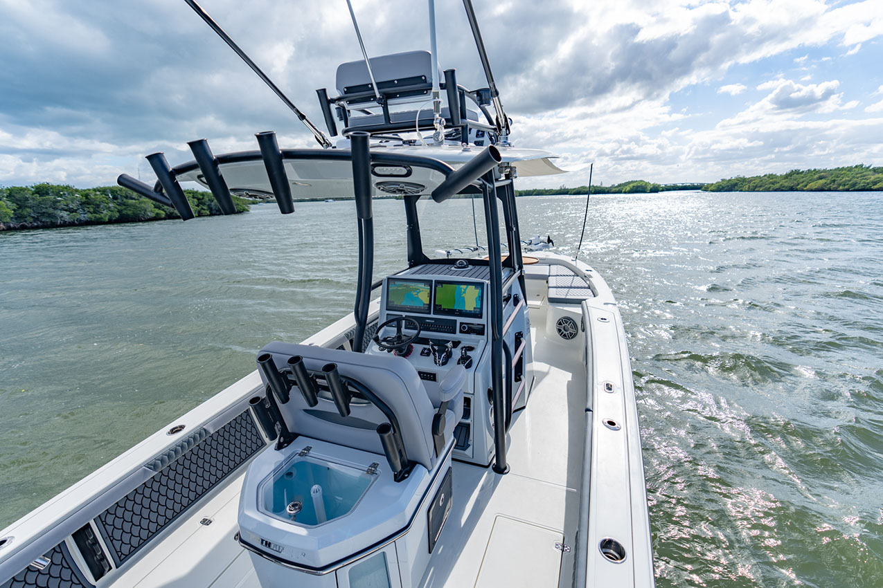 Pathfinder 2800 Hybrid helm seat and console looking forward.