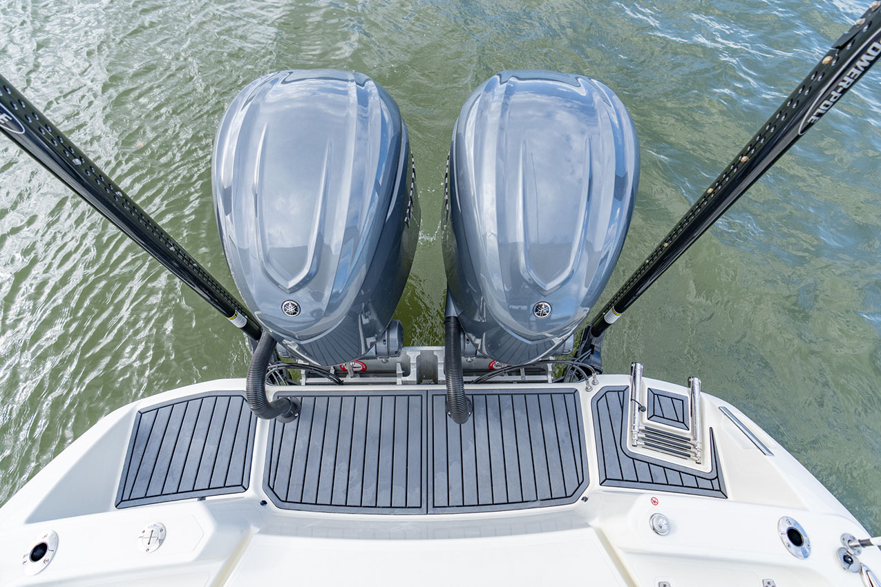 Pathfinder 2800 Hybrid swim platform.