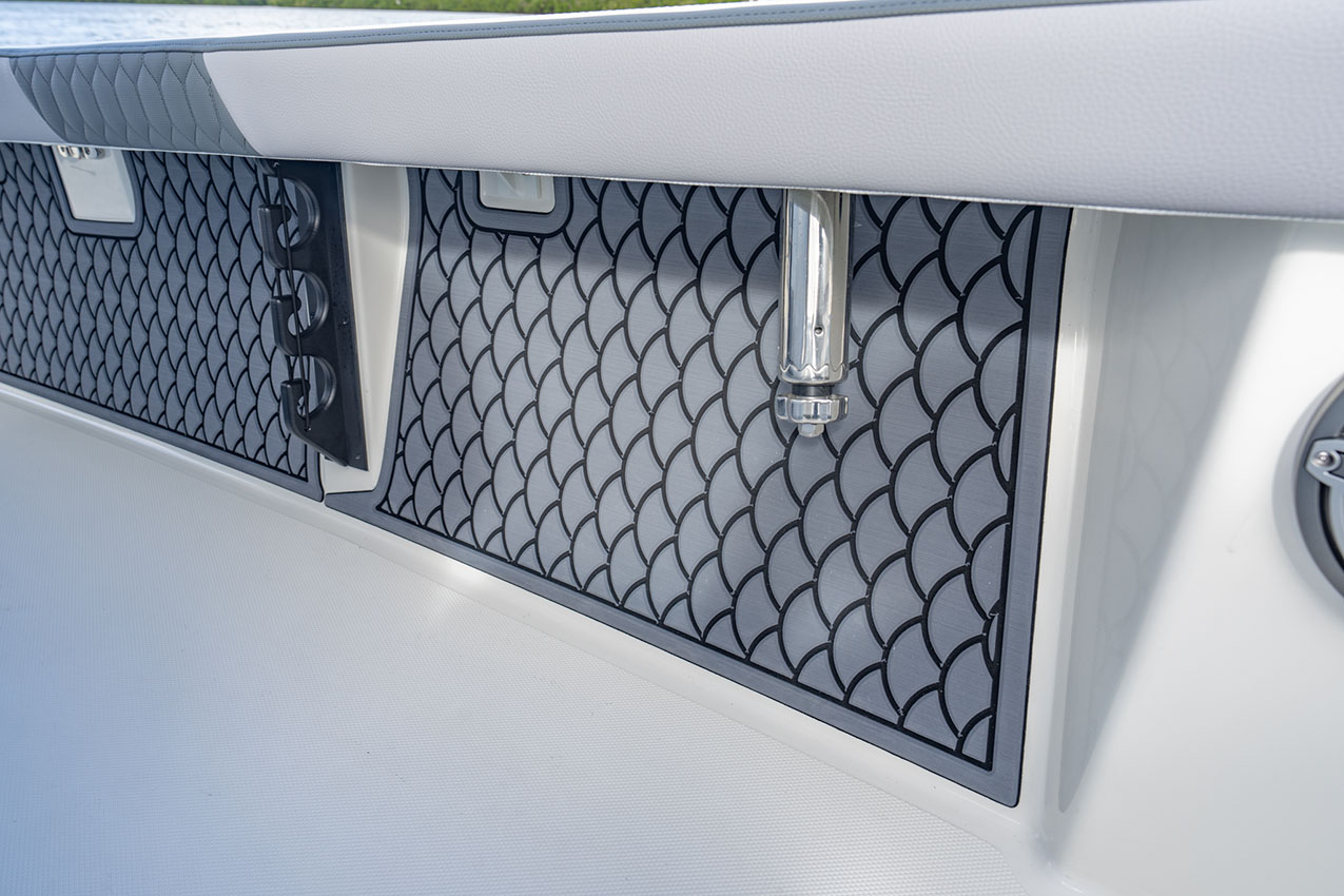 Pathfinder 2800 Hybrid under gunnel rod storage.