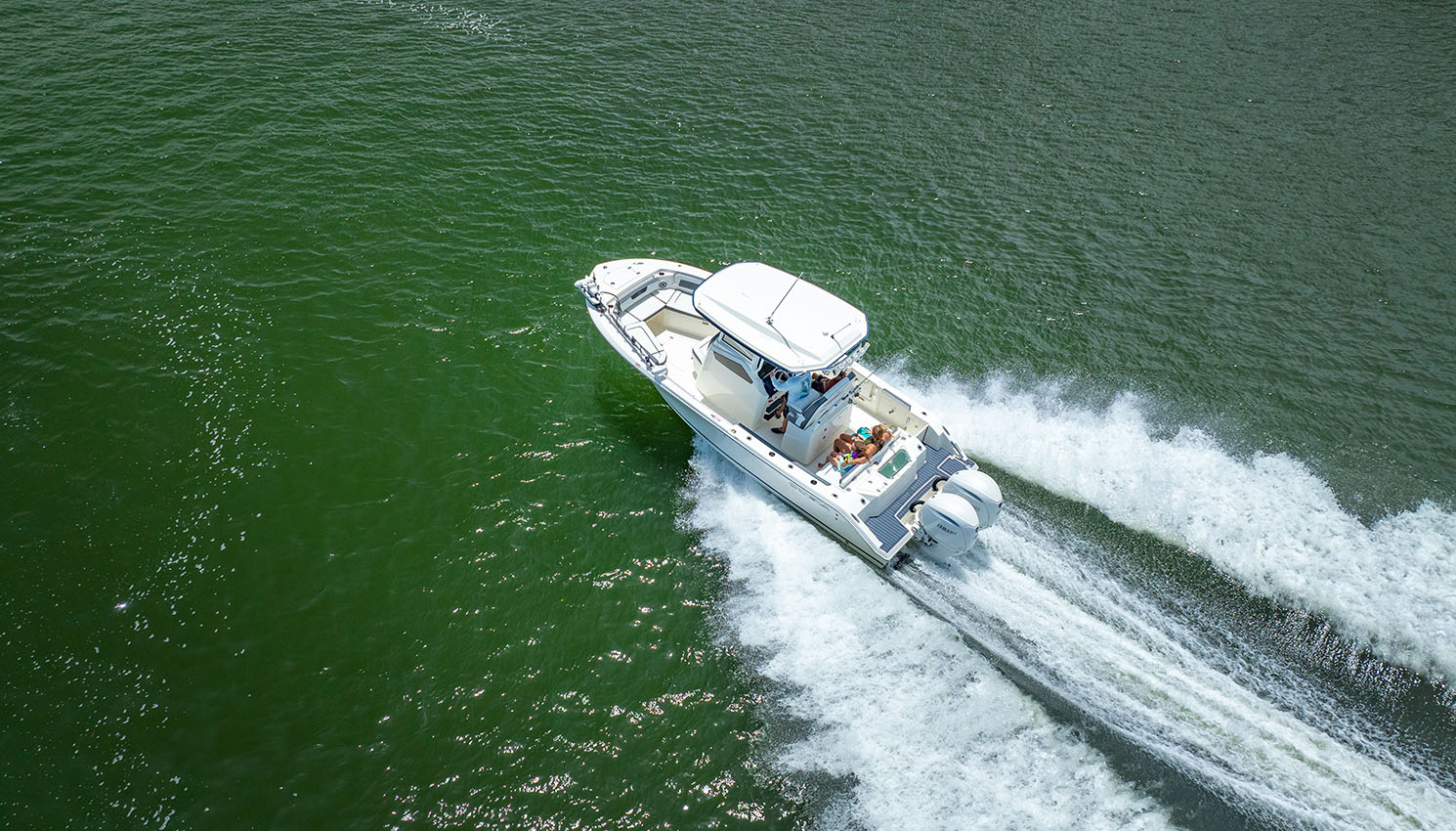 Cobia Boats 245 center console 24-foot sandbar boat.