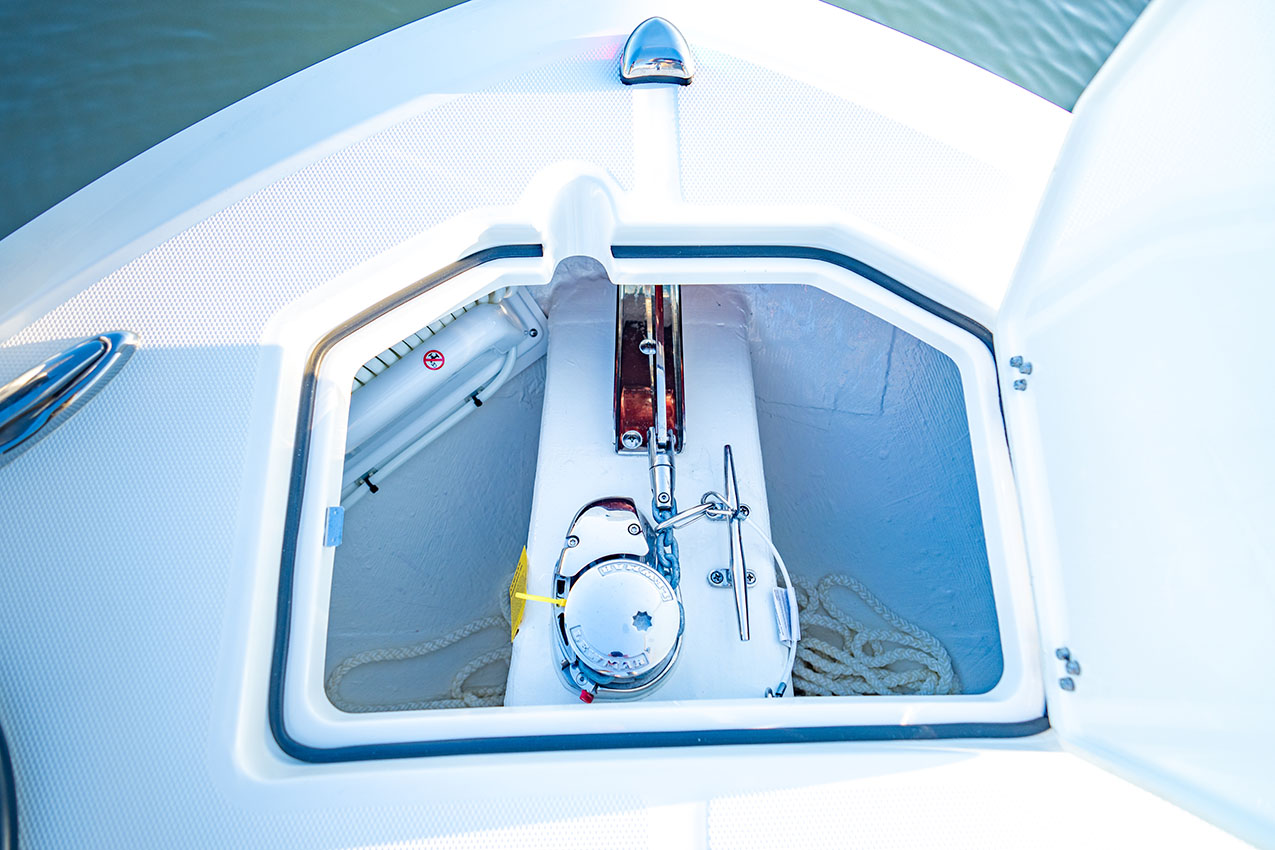 Cobia 245 CC Anchor Locker Windlass.