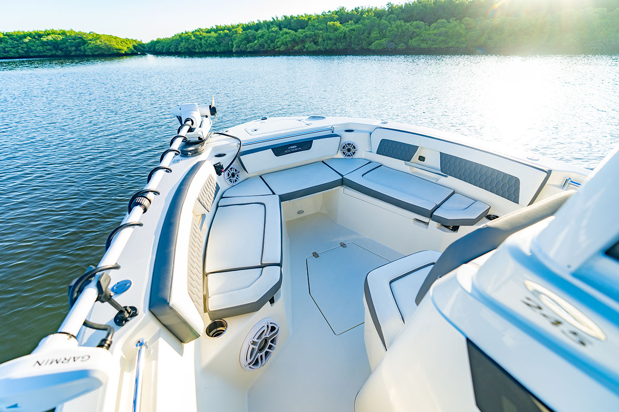 Cobia 245 CC Bow Seating