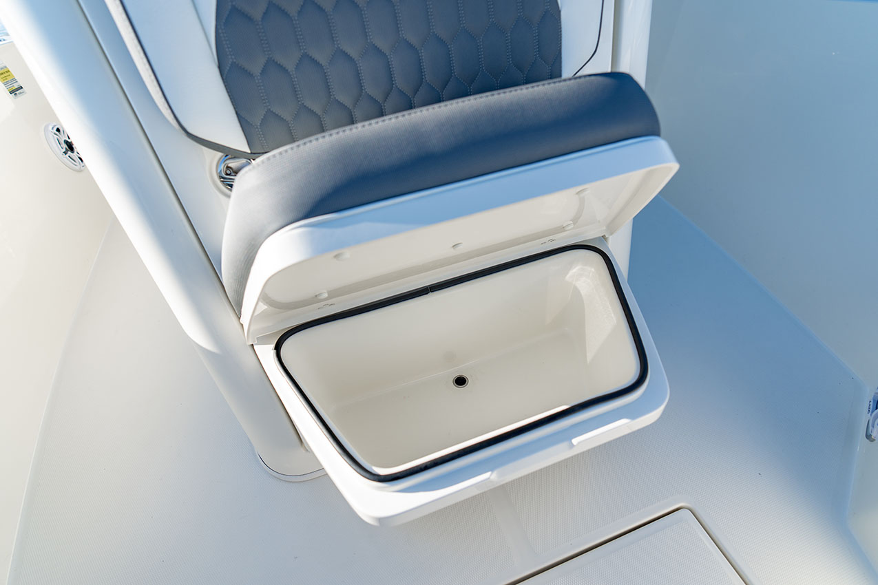 Cobia 245 CC Console Cooler Seat